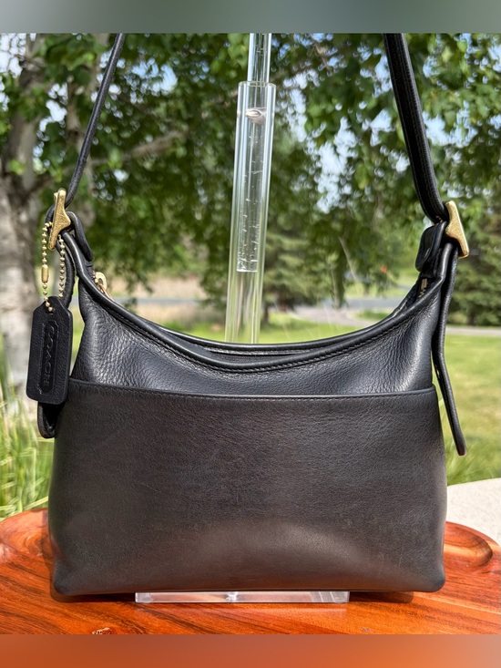 Coach Handbags - Vintage COACH Legacy Hobo Black Leather 9136 EUC